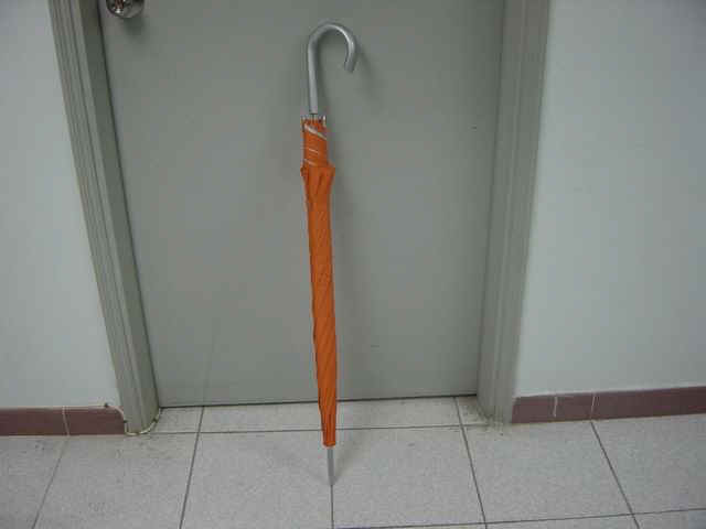 m12706-7.jpg (24647 bytes)