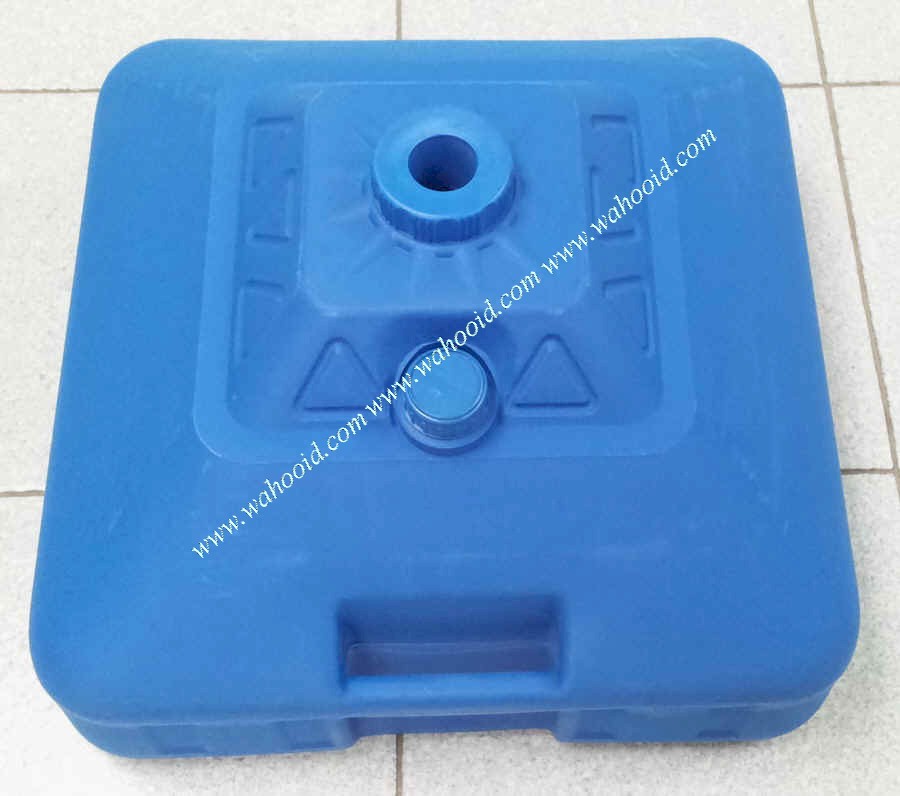 te300b_triangle_blue_1.jpg (159502 bytes)