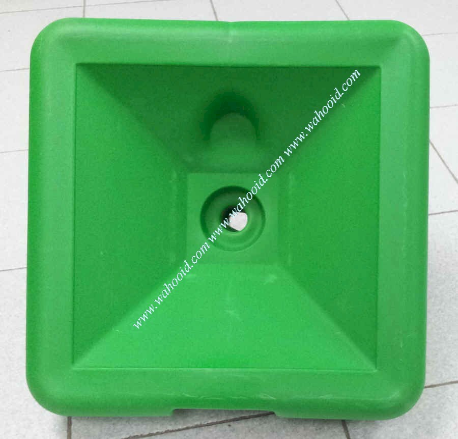 te300g_triangle_green_3.jpg (188900 bytes)